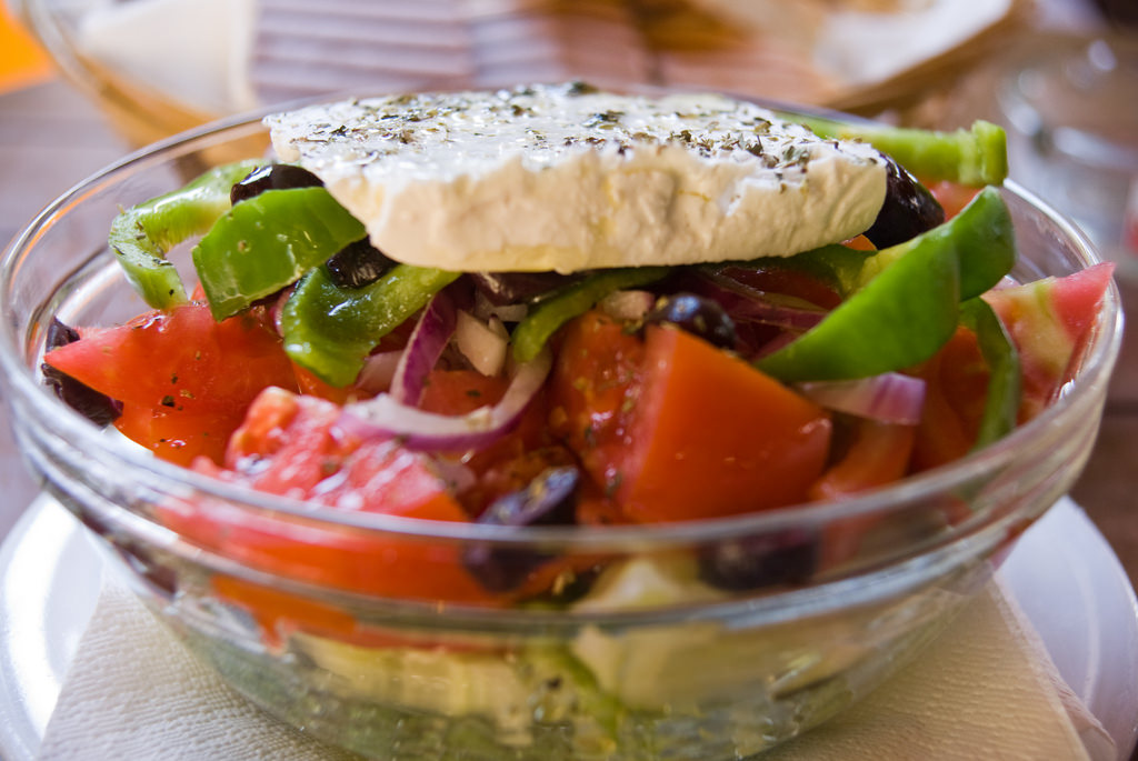 authentic-greek-tomato-salad-zack-lee